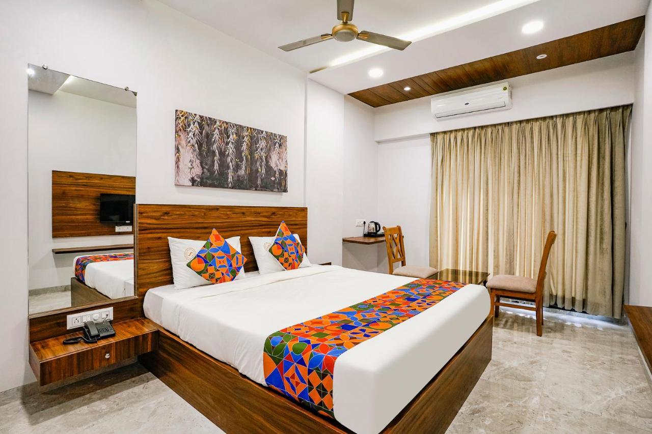 Fabhotel Swaraj Shirgaon  エクステリア 写真