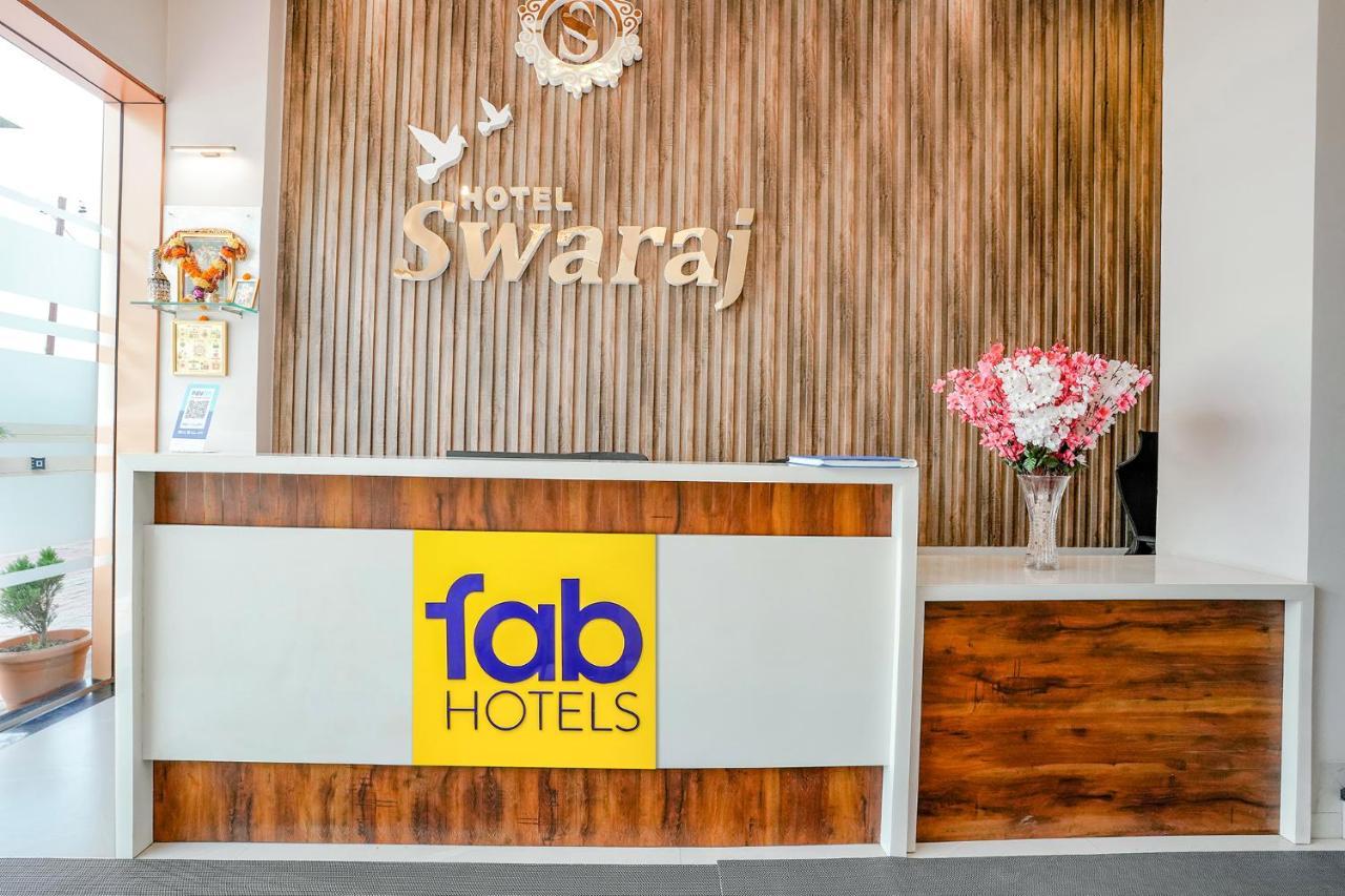 Fabhotel Swaraj Shirgaon  エクステリア 写真